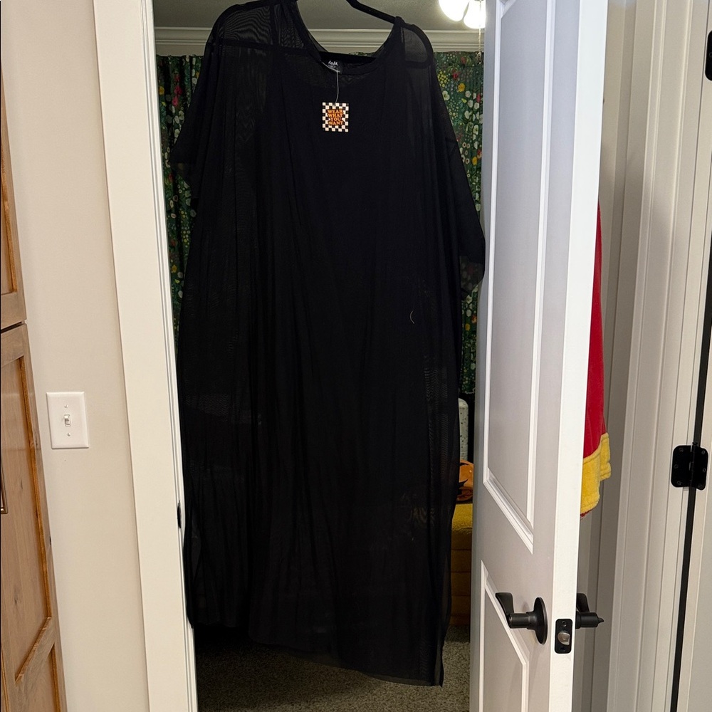 Dressed in LALA Black Midi Dress